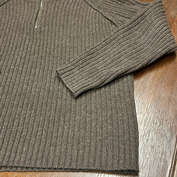 Twin Lakes wool sweater - Picture 4 of 8